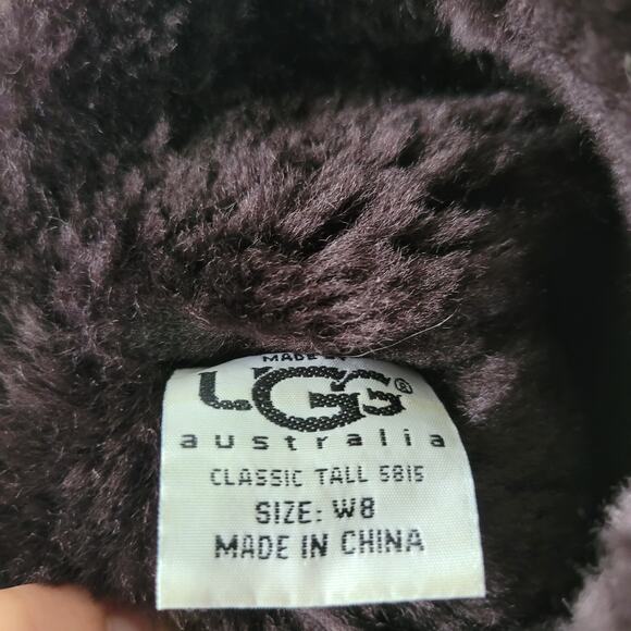 UGG Size W8 Classic Tall Chocolate Genuine Leather Sheepskin Lining Fur Boots - Picture 7 of 8